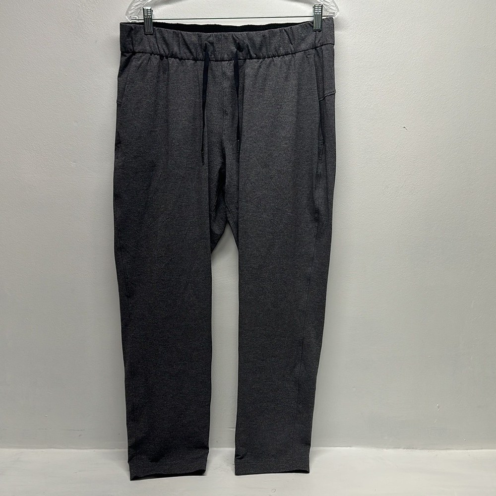 Lululemon On the Fly Pant Pants in Heathered Black Size 10